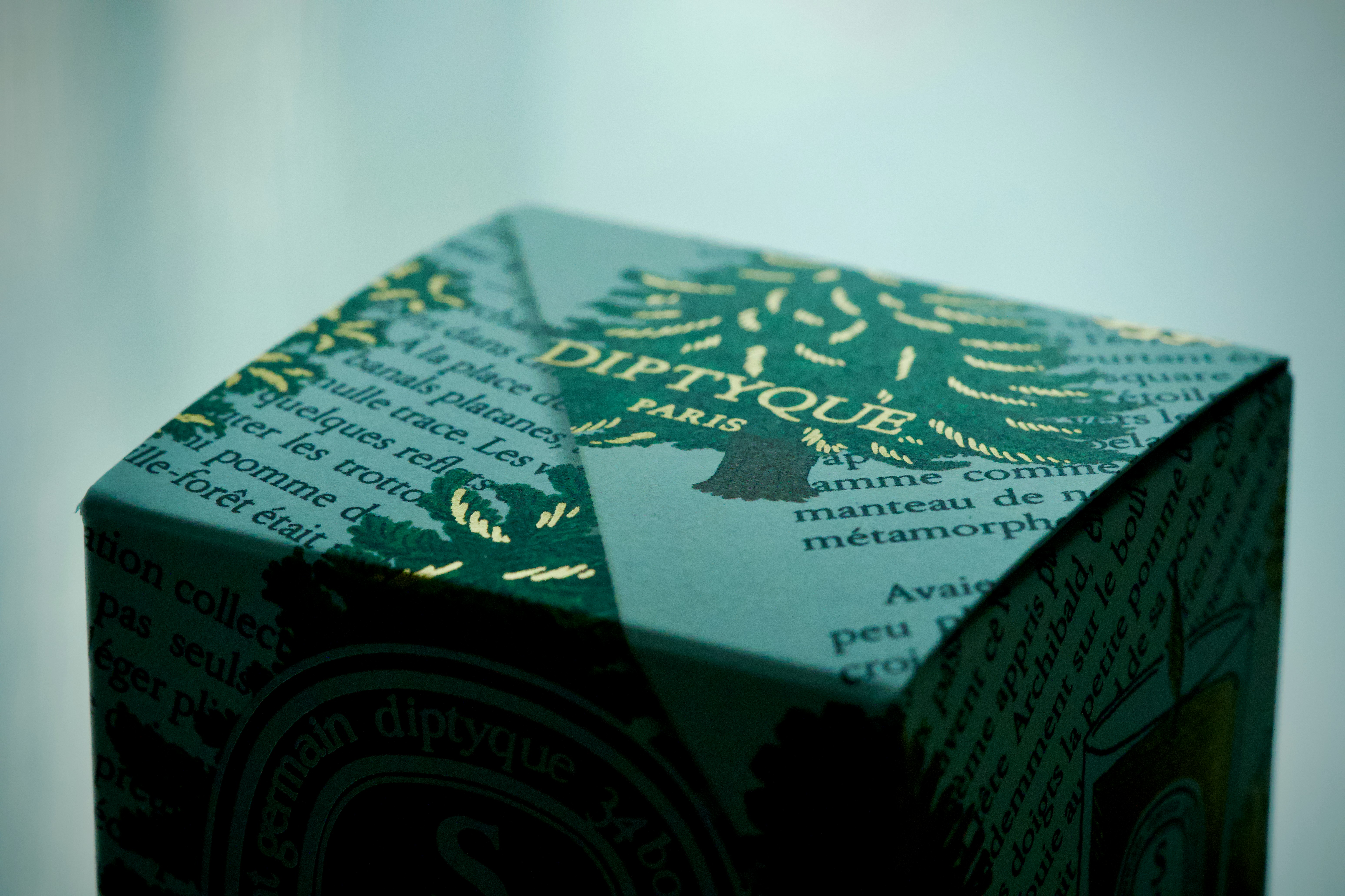 Color printed carton